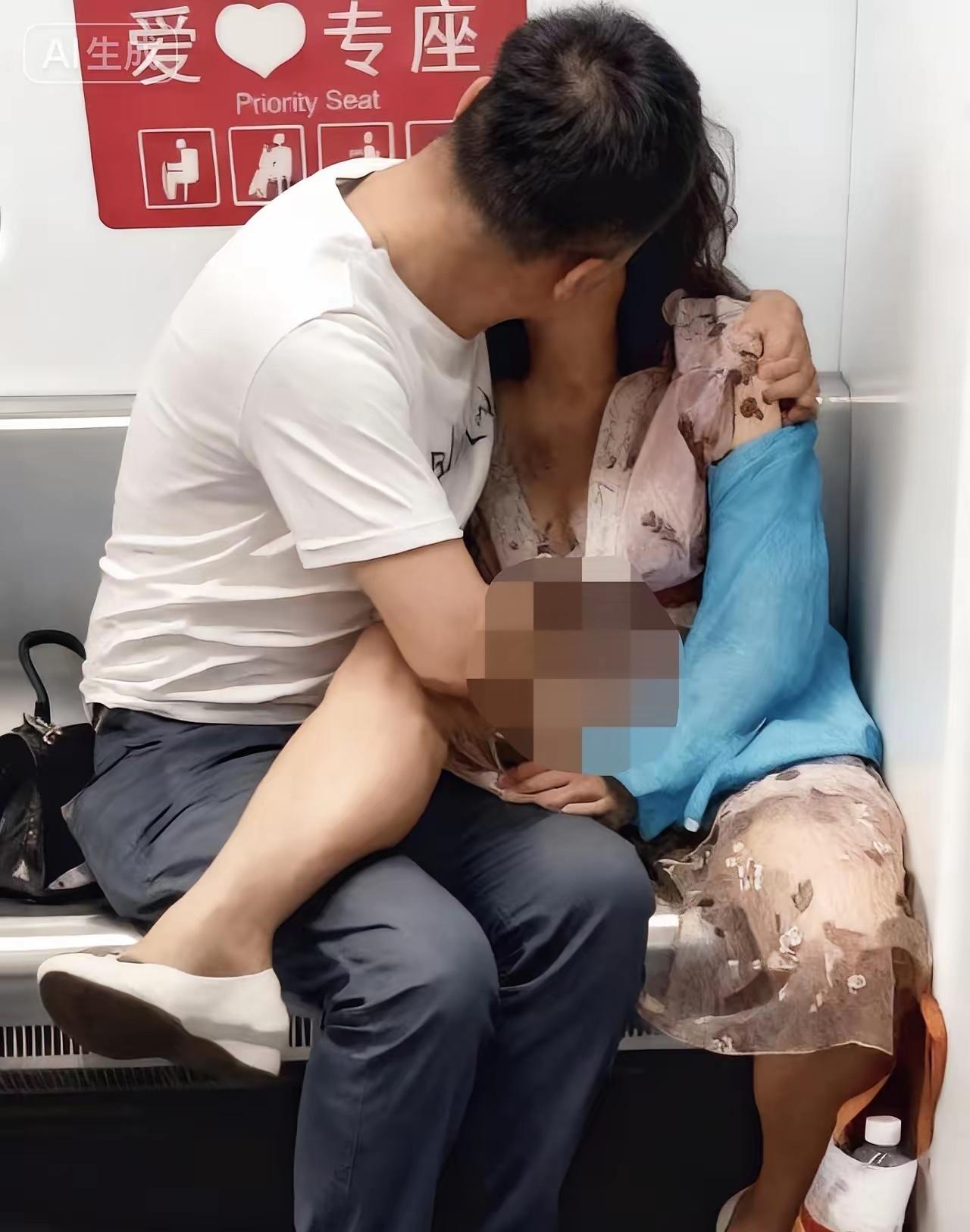 地铁爱心座上拥吻被劝阻，不是道德审判，是公共空间的底线。谁都有过热恋，但车厢不
