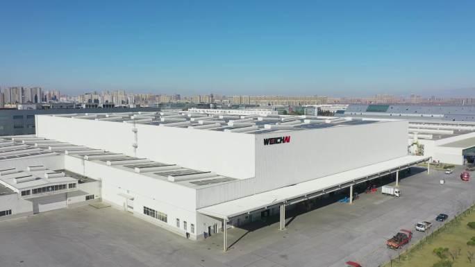 不再只造成品出口，中国正在成为“工厂的工厂”近期多家外媒提出一个新的观点：中