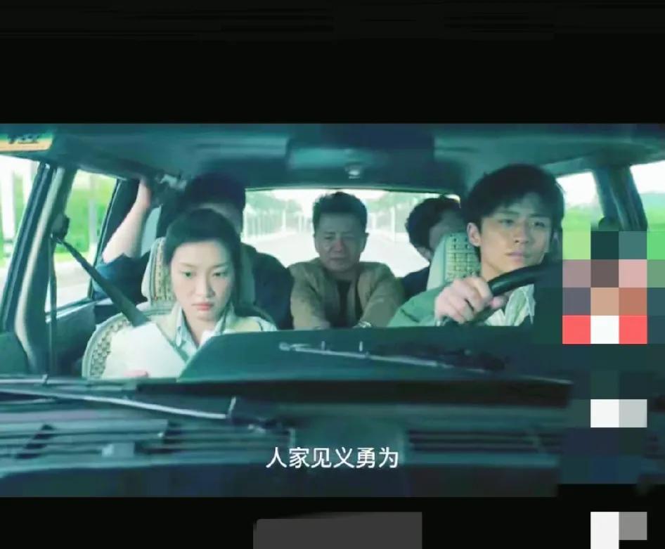 4.《扫毒风暴》。卢少骅已经带着心腹们逃跑了，接待林强峰他们的管主管还在沾沾自喜