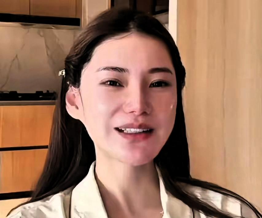 马筱梅怀孕了，这事儿挺突然的,所有人都在说，她怎么这么快结婚生孩子,她以前不是