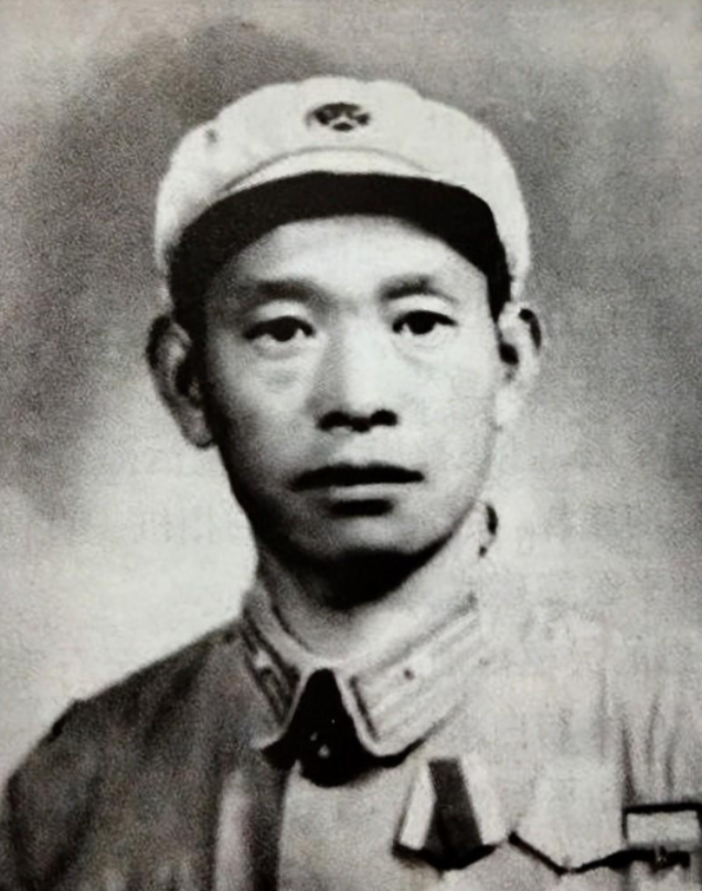 1943年，八路军电台台长刘长生向组织申请结婚，被拒后，他竟带着密码本投敌，司令
