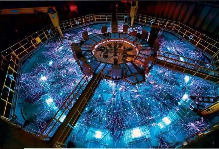 1337秒！中国“人造太阳”如何用AI驯服1500万℃的等离子体？2026年2