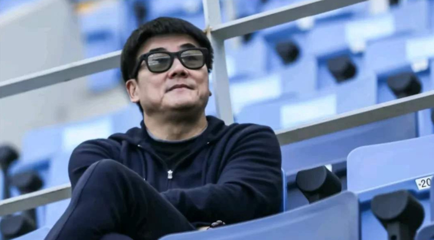 李明亲临大连英博现场准没好事！大连英博将在主场迎战北京国安。据说董事长周总和