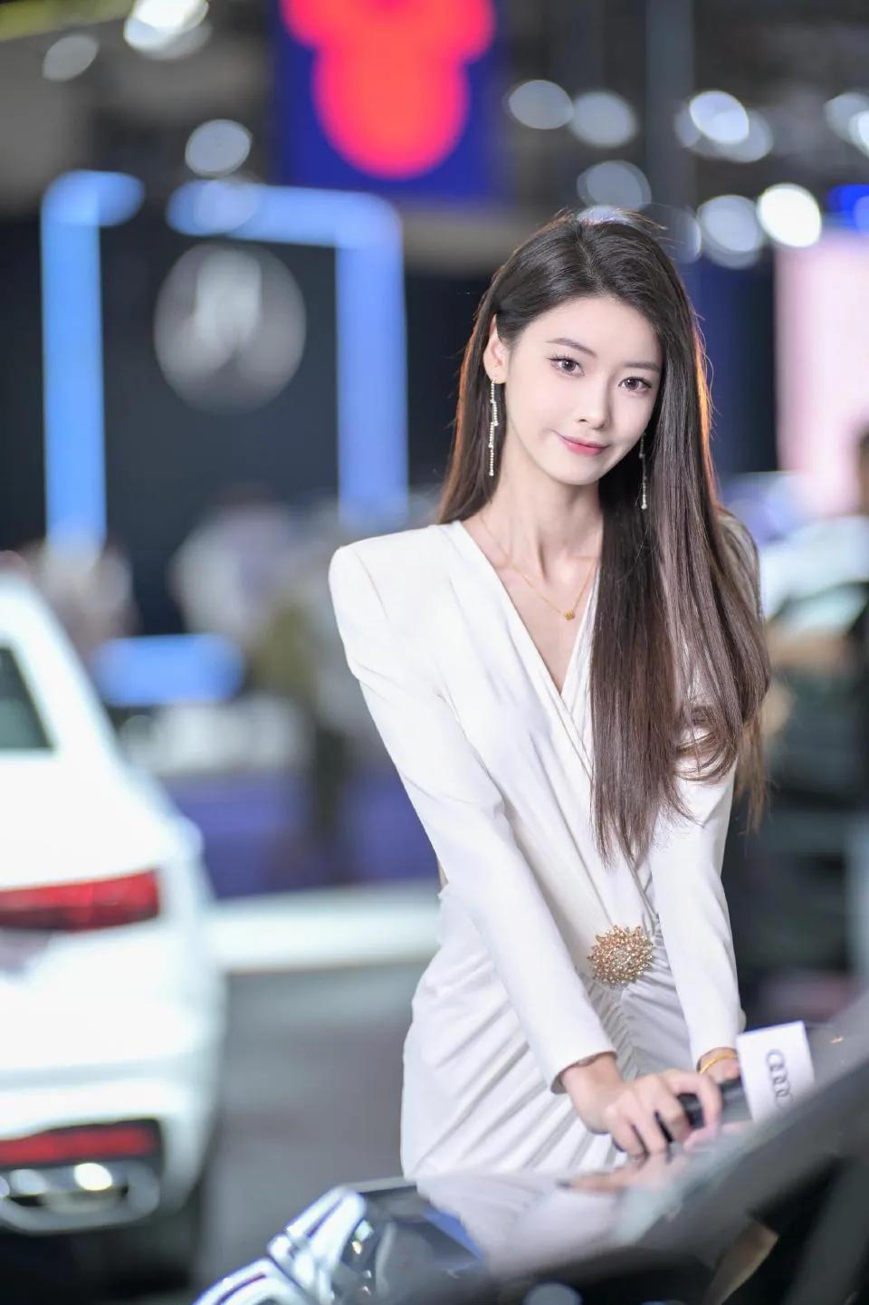 沉默美图分享5沉默就是智慧守住沉默心中的沉默爱意沉默灵魂的沉默迟到的美