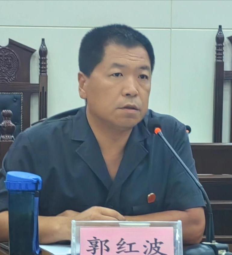 丛台法院郭洪波，胆子不是一般大。一是执行局局长，也是法官，本应为上诉人追钱的，