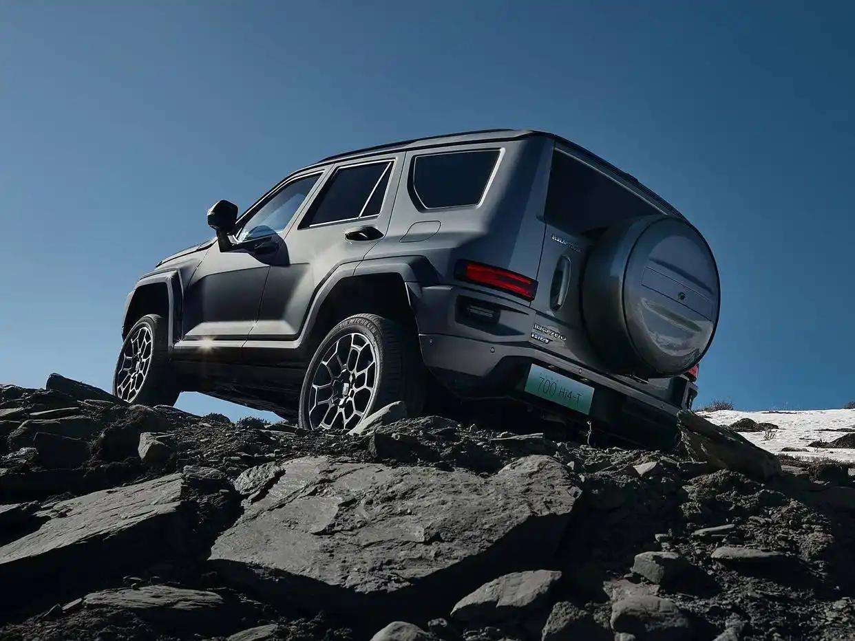 2021年，长城汽车营收1364亿元，盈利67.26亿元2022年，长城汽车营