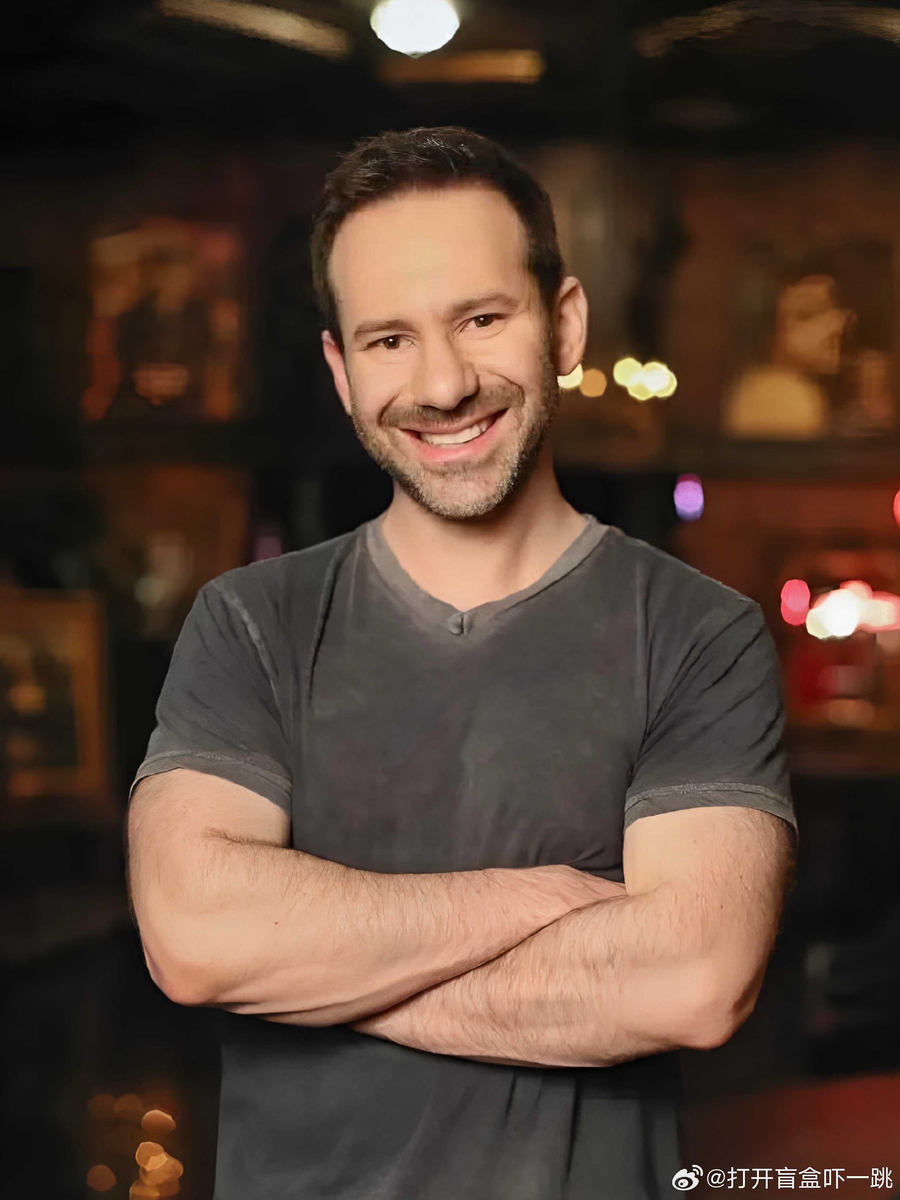 国外互联网行业这些年一直流传着一个灰色传说，说是一家神秘公司靠着暴利模式与轻资产