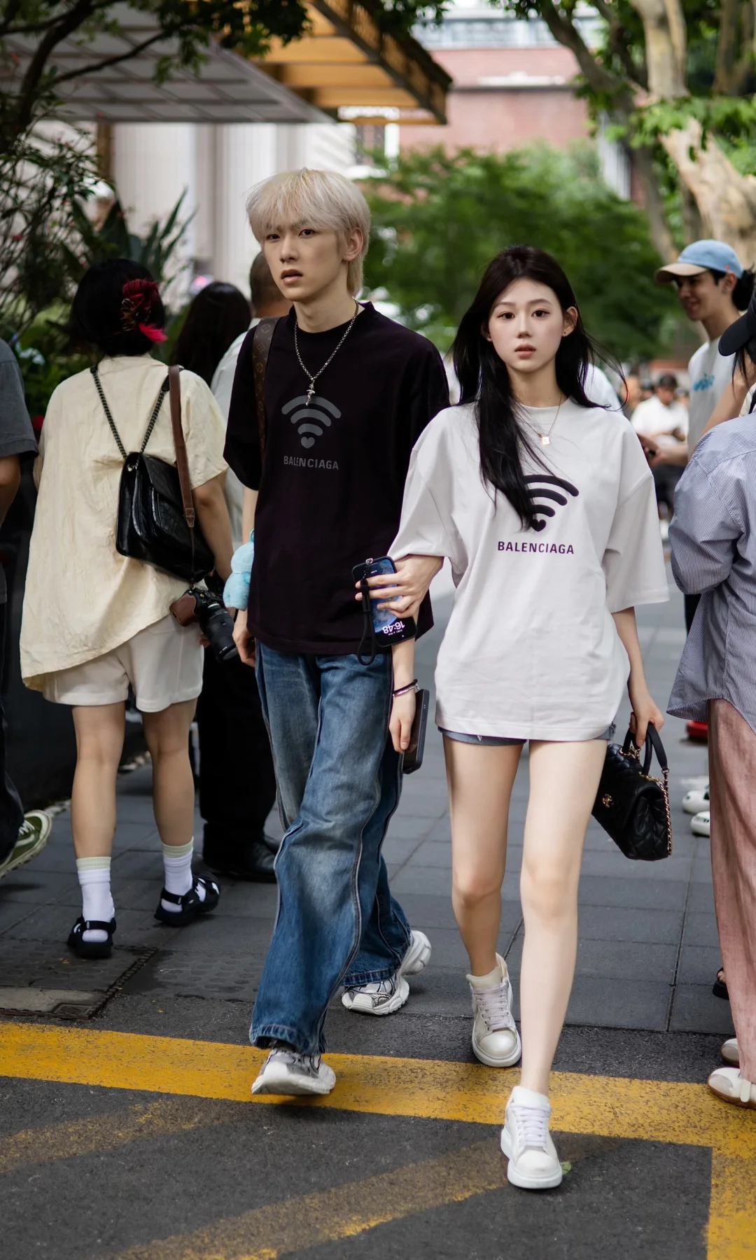 上海街拍｜街头的时髦穿搭