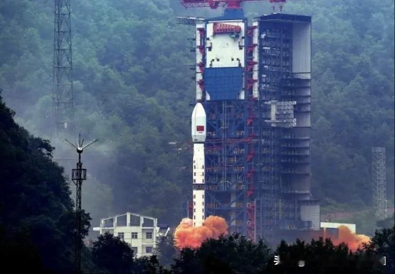 中国航天史上的今天【2024年9月3日长四乙火箭成功发射遥感四十三号02组卫星】