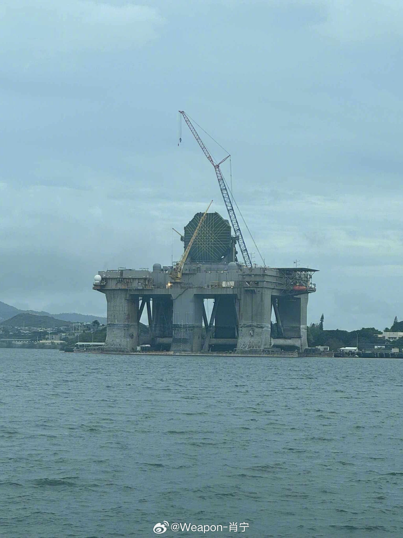 2025年11月20日，位于夏威夷珍珠港的海基X波段雷达SBX-1预警雷达站。