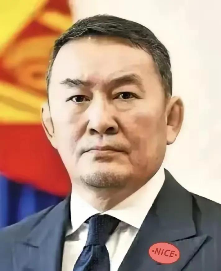 蒙古国要是上午8点宣布加入北约。​我估计，9点钟，全世界的地图厂商就得连夜加班