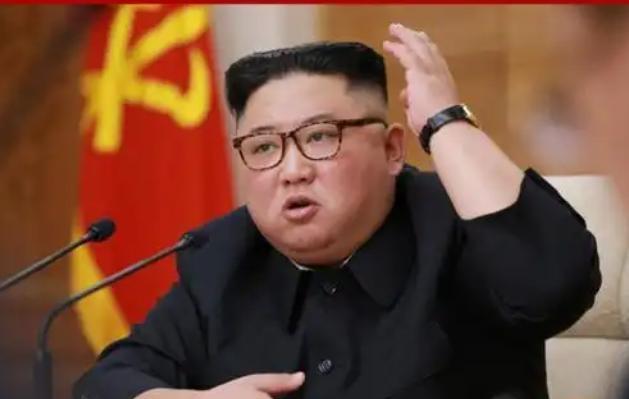 金正恩打破传统强势发表讲话，俄朝同盟竟压过中朝友谊？金正恩1984年出生在平