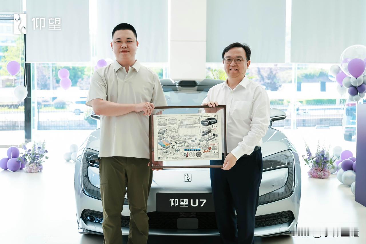 “怕兄弟穷，怕兄弟苦，又怕兄弟开路虎”，这句话我觉得还要再加一句，更怕兄弟开仰望
