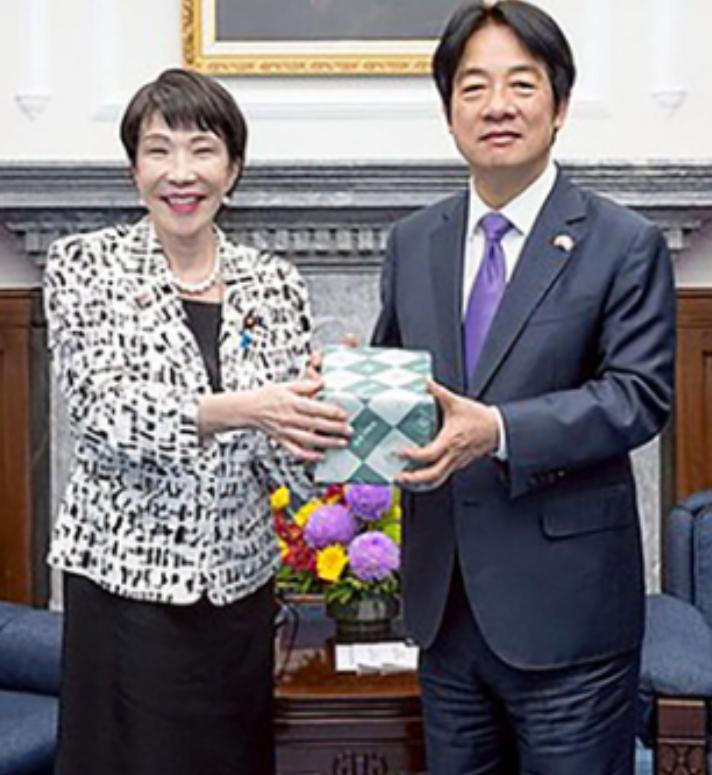 8月16日，台湾地区官方针对日本官员参拜靖国神社作出回应，表示“尊重日本社会对历