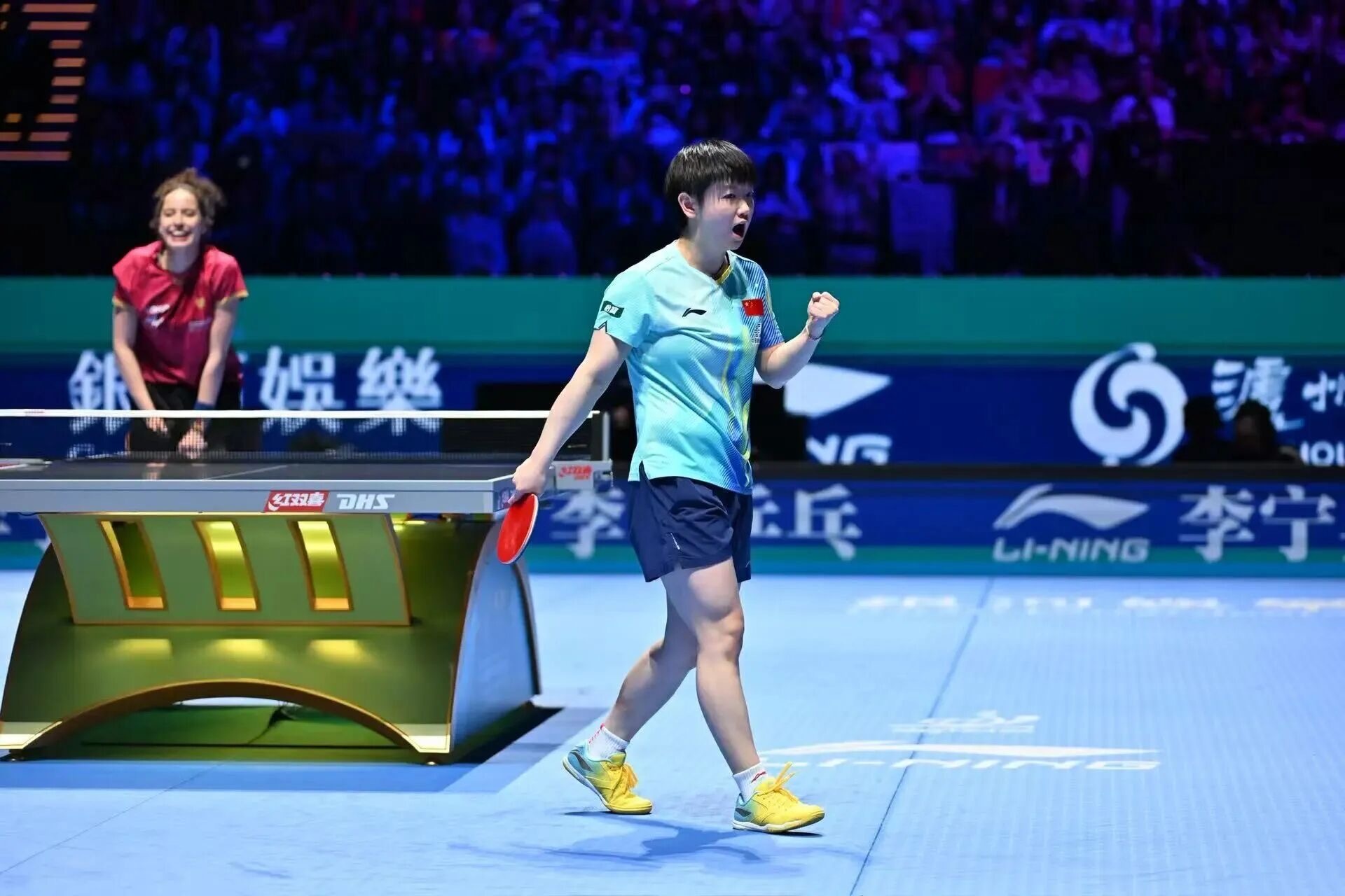 孙颖莎填补长达53年空白孙颖莎世界杯三连冠后，取得9万美元奖金，更令人兴奋的是