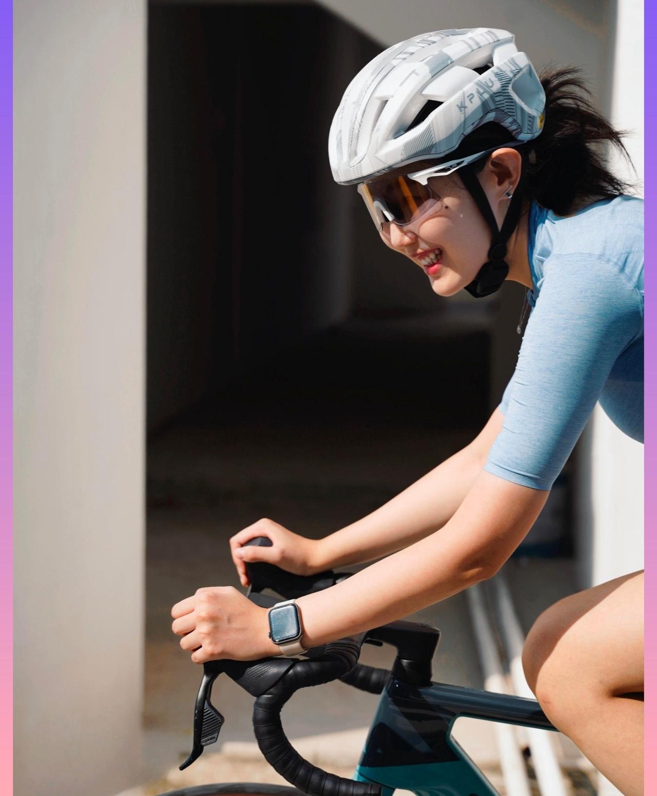 爱运动爱生活爱健康系列/活力满满！骑行少女，享受阳光与风！🚴‍♀️🌞追风的