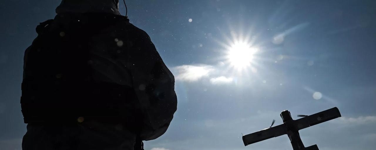 乌军在过去一昼夜损失1255人！2月11日，俄国防部的消息称，俄“中部”军队在