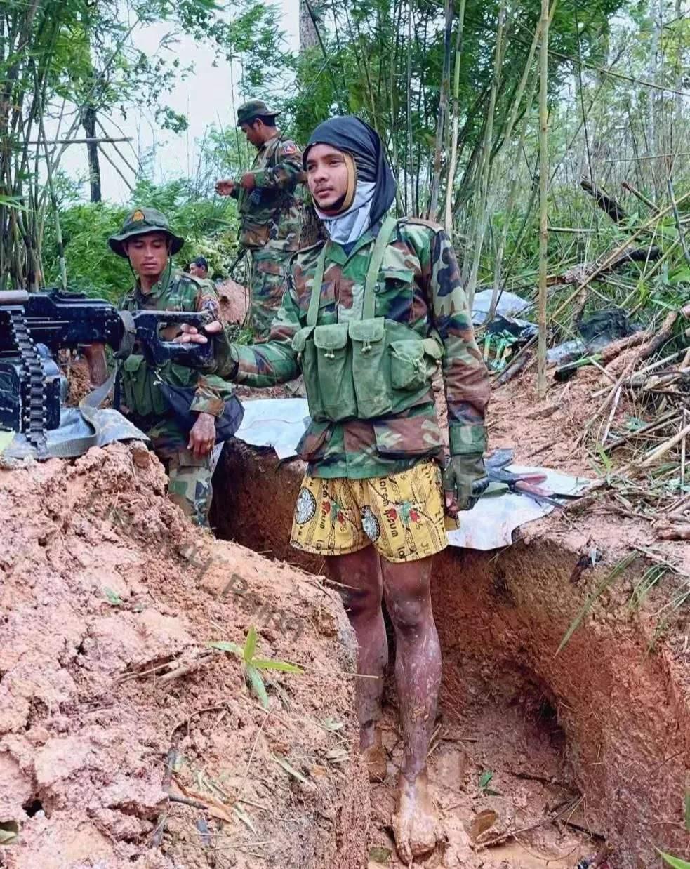 柬埔寨的士兵们你们投降吧！战斗下去只会白白牺牲，毫无意义。投降？祖祖辈辈守着的