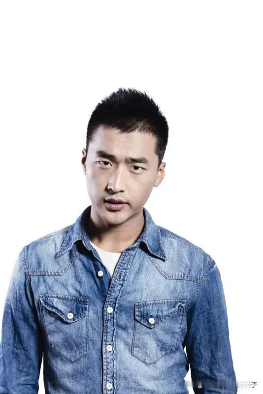 演员表为啥越来越让人看不懂现在的演员表是越来越让人摸不着头脑了。就说电影《镖人