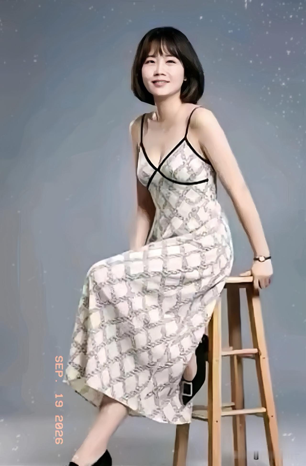 看了曾琦医生的生活照，不得不说脱了白大褂，确实惊艳了不少人，但是真正的实力不