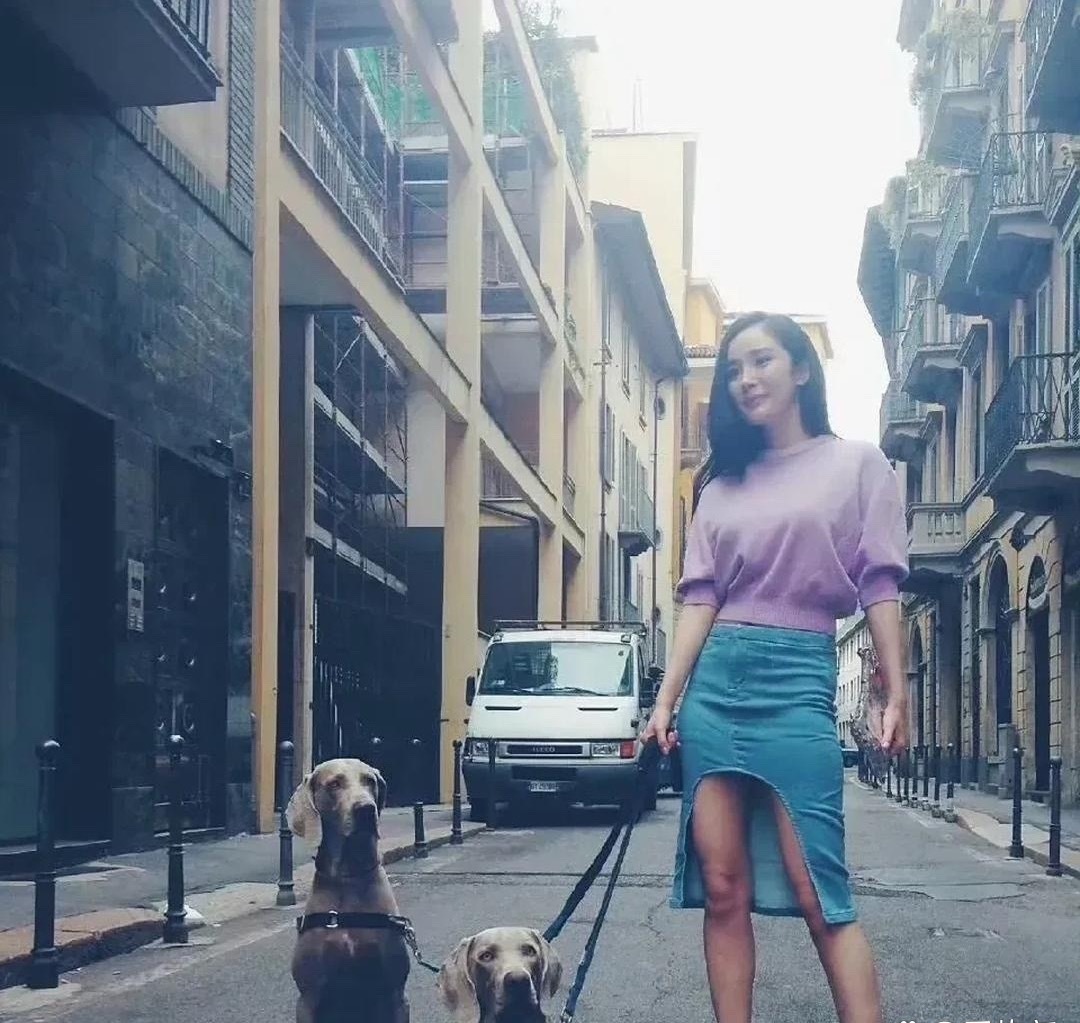 杨幂早期照，这一下子突然就懂刘恺威了。​​​