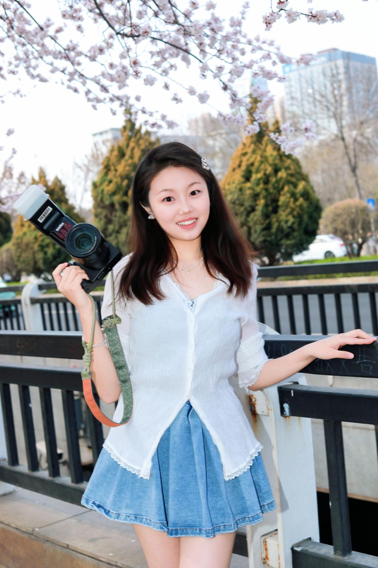 人像摄影约拍跟拍杏花夜景人像原创我镜头里的美女定格美好瞬间留下美好回忆