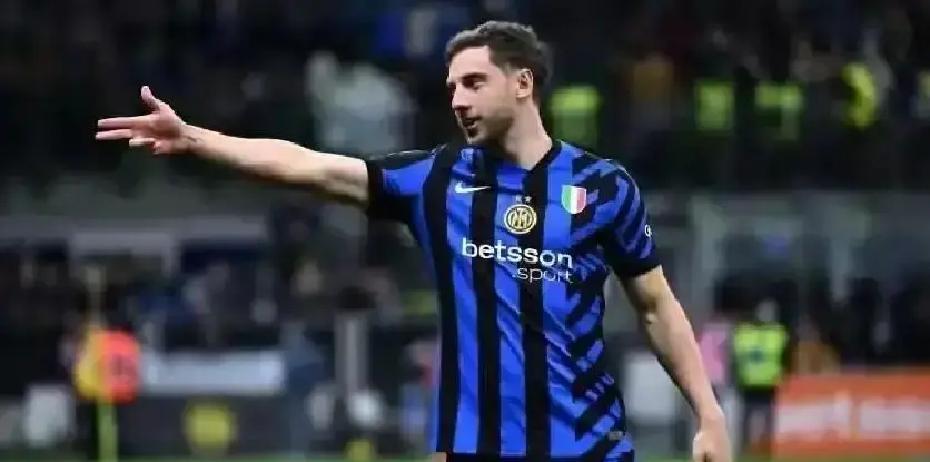 巴萨提价到5500万欧挖角，国米直接扔回一句话：不卖！他们连谈判桌都没上，