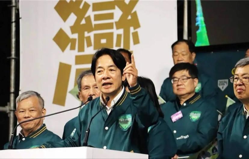 赖清德只顾一味声援日本，却忽略了后院已经四处起火，眼前不仅仅是国民党在一致对