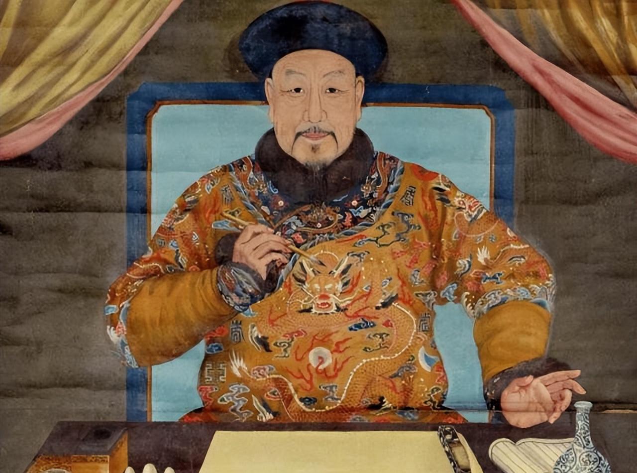 1750年，79岁张廷玉被乾隆皇帝强行抄家了！官兵踹开朱漆大门时，这位三朝老臣正