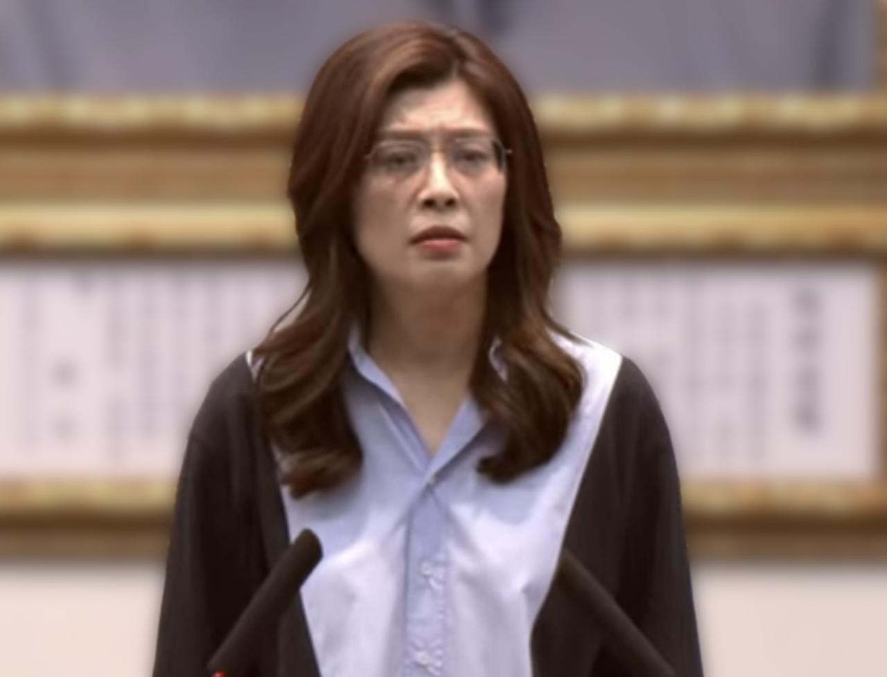 给郑丽文一句忠告：没有实力，就是最大的原罪！国民党主席郑丽文日前接受新加坡《