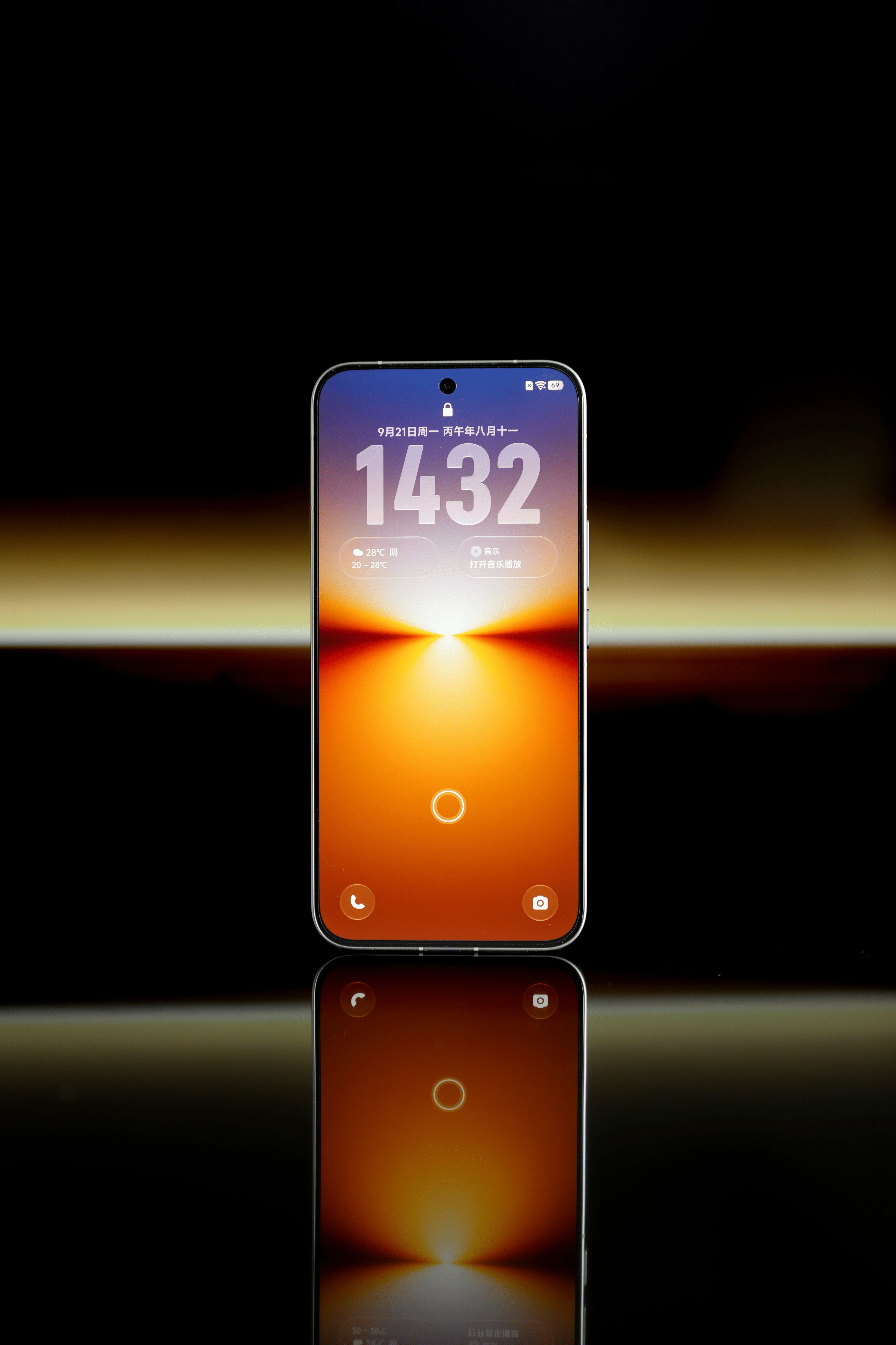 iQOO16真机拿到了，简单聊几句：——首发2K+165Hz双高规格，iPhon