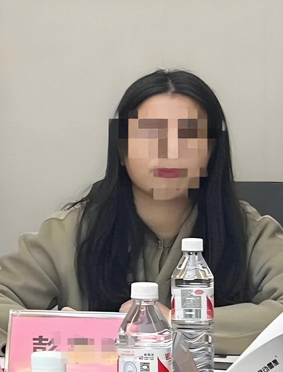 央媒点名不到24小时，彭女士再迎三大噩耗，停职只是一个开始一个车位引发的蝴蝶