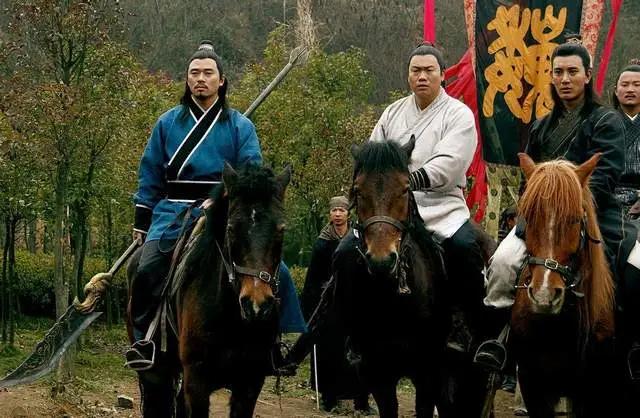 公元621年，窦建德在长安被砍了脑袋。消息传回河北，十万旧部一夜之间作鸟兽散。所