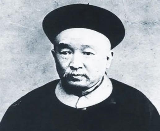 1949年，晚清首富盛宣怀的小女儿盛方颐，在上海一出租屋内自尽而亡。临死前，她穷