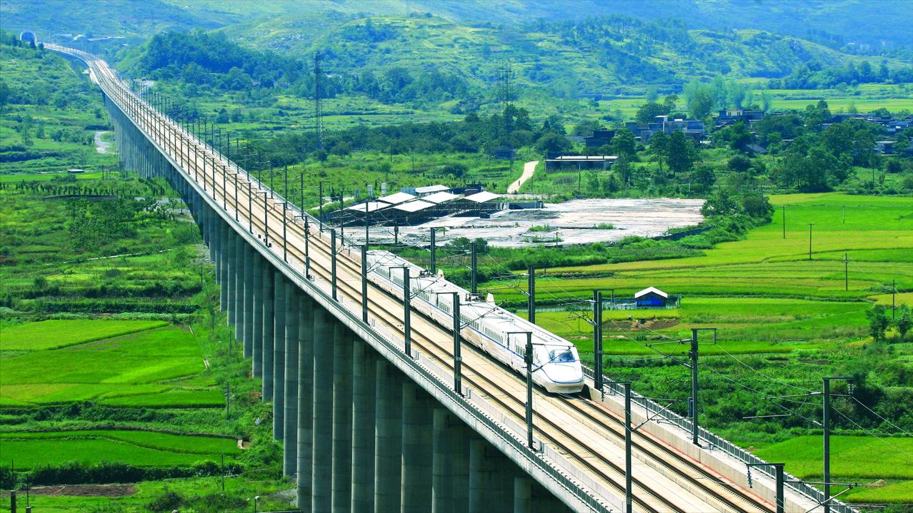 3月25日海南博鳌，78岁法国前总理拉法兰一席话，戳破西方谎言！这位