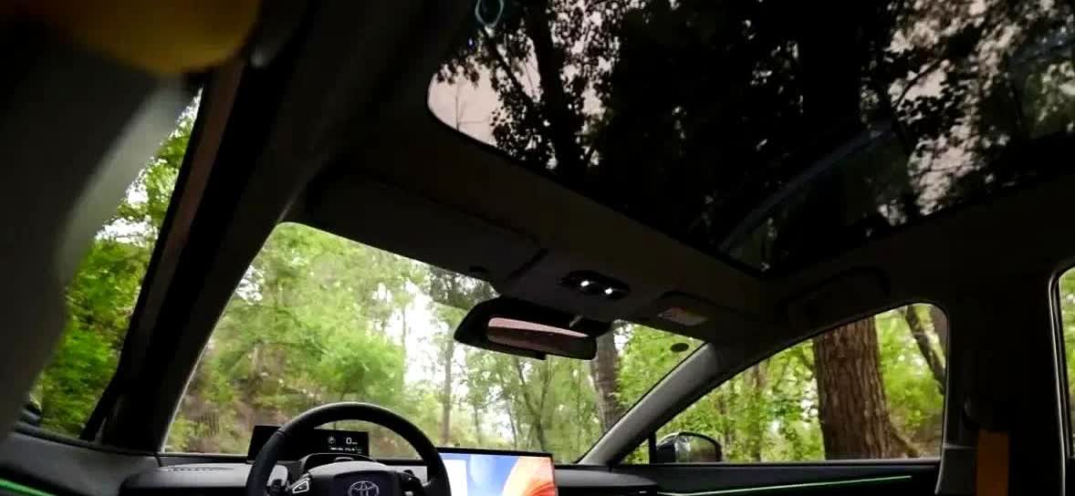 个人建议：家庭用车，首选丰田。要么广汽丰田，要么雷克萨斯