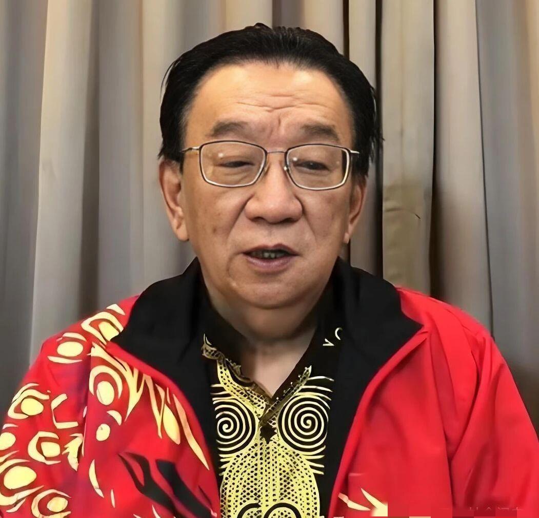 侯耀华怒斥封箱是“瞎折腾”，我却说，这恰恰是德云社碾压同行的秘密武器。传统相声