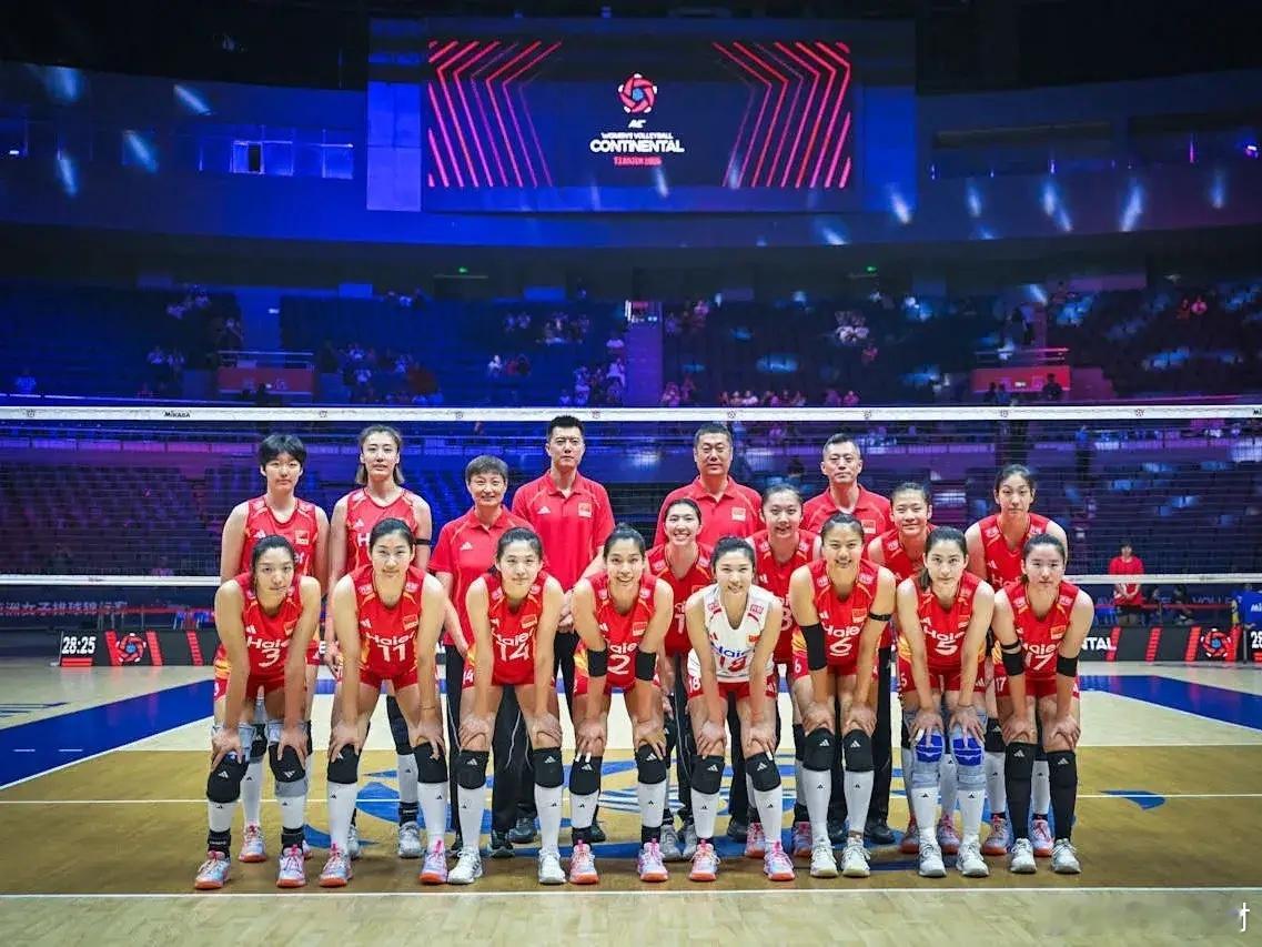 亚锦赛女排8强确定5席，具体如下:目前确定晋级八强的球队有中国、日本、泰国、伊朗