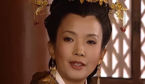 朱元璋想杀刘伯温的前夜，马皇后送去水果给刘伯温。刘伯温次日高呼：“皇上，我有一字