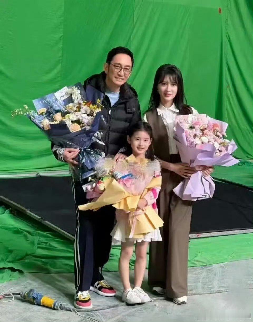 金巧巧吴启华分手22年后演夫妻混娱乐圈的果然不是一般人！这两人当年分手闹得可难