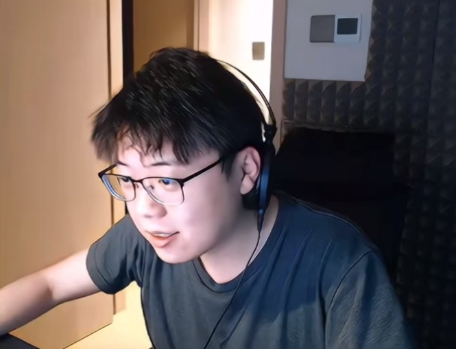 查理斯：TI后的比赛会参加吗（弹幕）我又不打职业，为什么会打比赛啊。如果不是宝可
