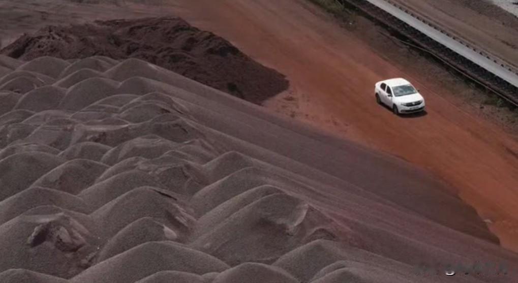 必和必拓周三表示，已与中国实力强大的国有矿产采购商中国矿产资源集团的谈判已经“完