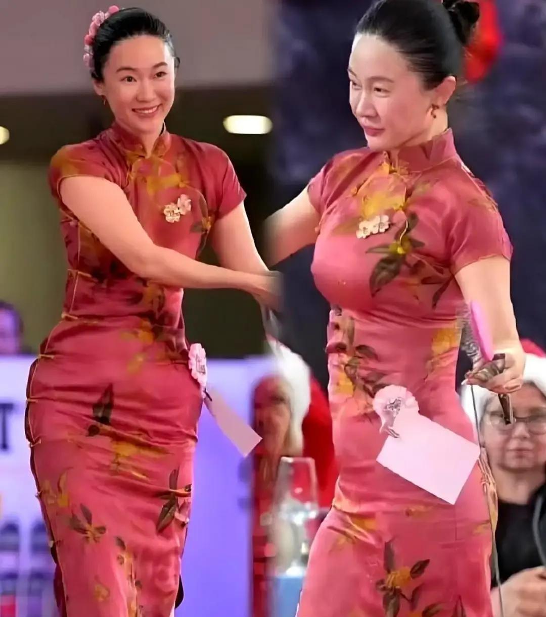 红毯女王，走不动路了？霍思燕被助理架着走，背后是两件东西：硅胶垫和高压束身衣。