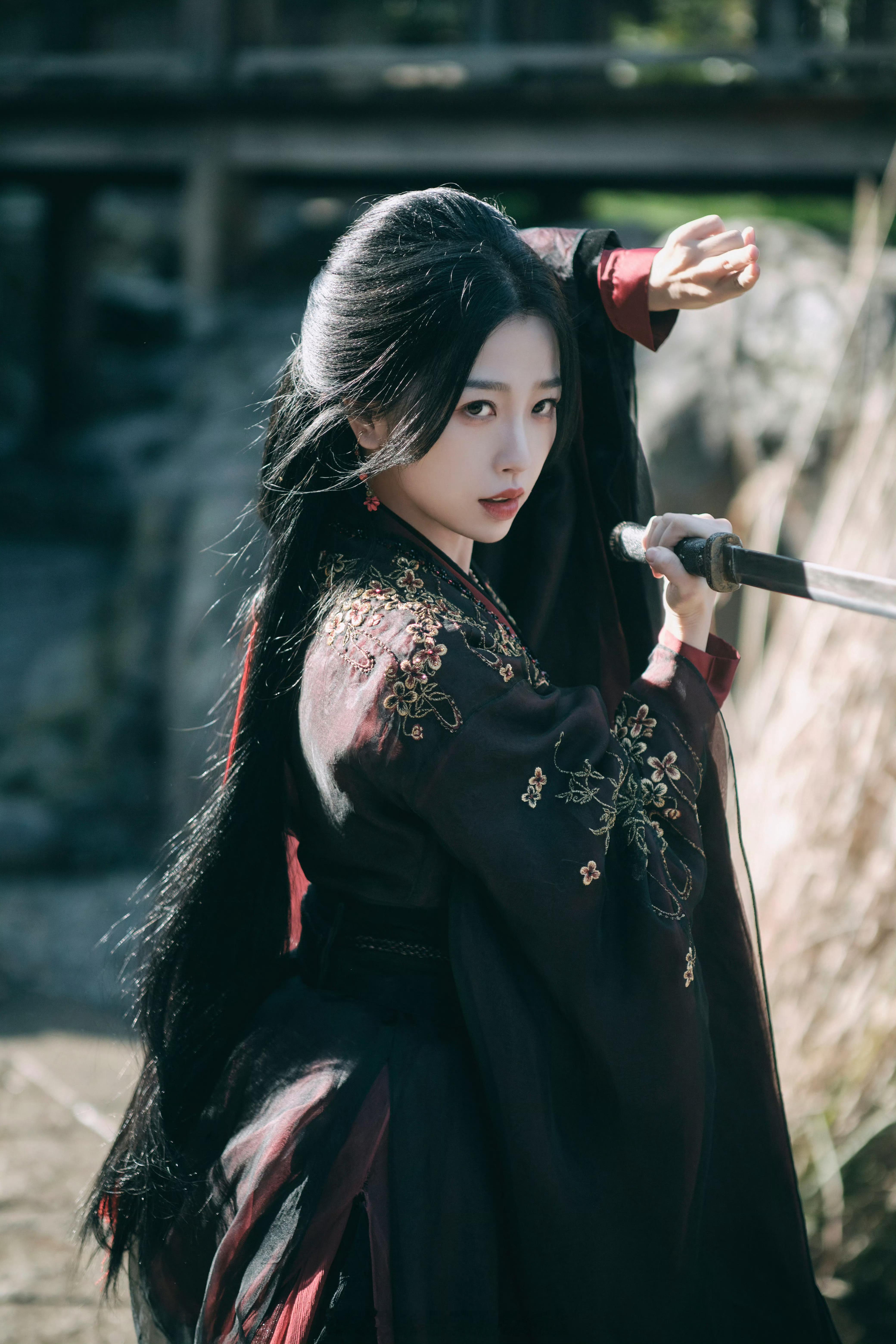 🍉：虞书欣陈飞宇《我欲乘风》，男主之前遛过敖瑞鹏、侯明昊、丁禹兮。之前两人差点