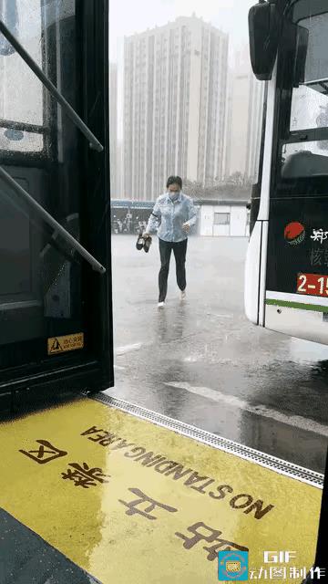 你是上车就睡觉啊[惊恐]