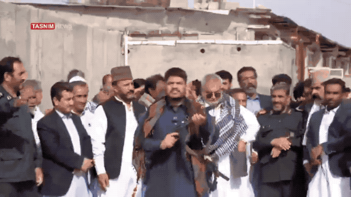 美国支持库尔德人在伊朗内乱：很多部落却要和革命卫队联合？近日，美国要支持库尔德人