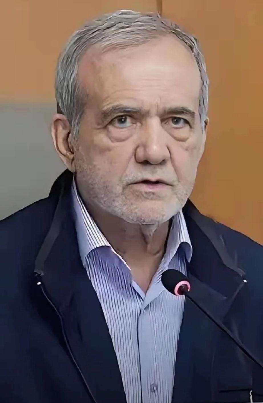 伊朗传来最新消息2026年4月17日，伊朗总统佩泽希齐扬会见巴基斯坦陆军参谋