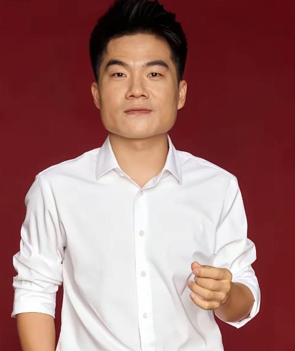 电商的力量太让人惊叹了，以前没有概念，现在才知道一个董宇辉，相当于那么多胖东来的