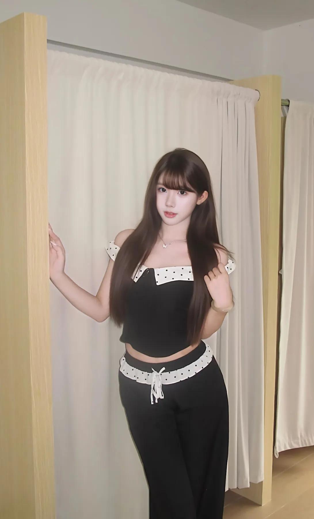 作为一名新时代独立女性，我一般喝烧开的白开水，别奇怪为什么？我也想喝奶茶喝咖啡喝