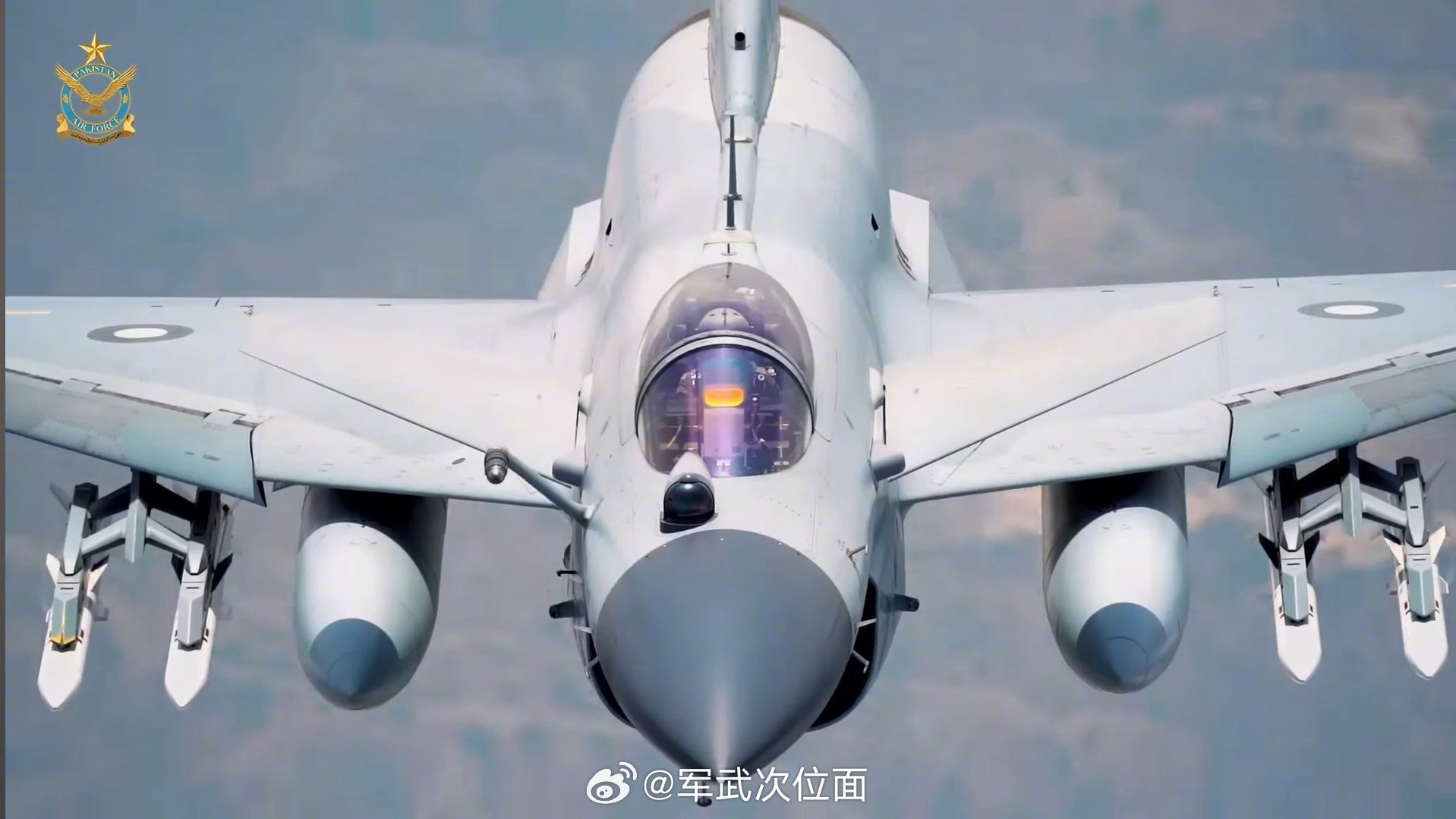 歼-10在九三阅兵中近乎成了“隐身战机”还好巴基斯坦继续贡献歼-10好图烽火问鼎